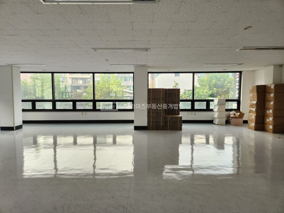 서울 마포구 연남동 경의선숲길 인근, 분위기 좋은 거리 깔끔한 오피스 월세 매물번호 11886 사진 5