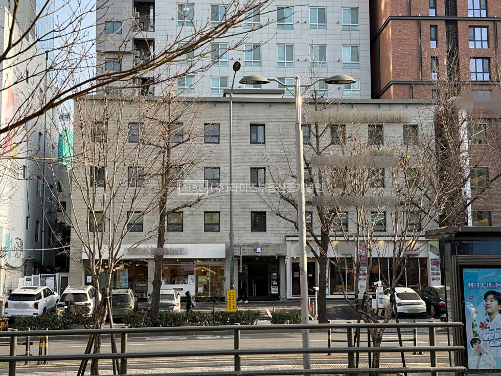 서울 마포구 서교동 RISE 쇼룸. 편집샵 브랜드 무드 노출하기 좋은 공간 월세 매물번호 12291 사진 17