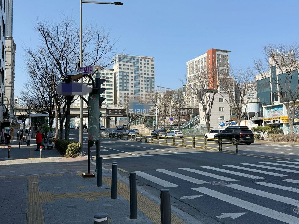 서울 마포구 망원동 RISE 무권리 SS급 입지. 넓은 전면 파사드 1F 월세 매물번호 12516 사진 2