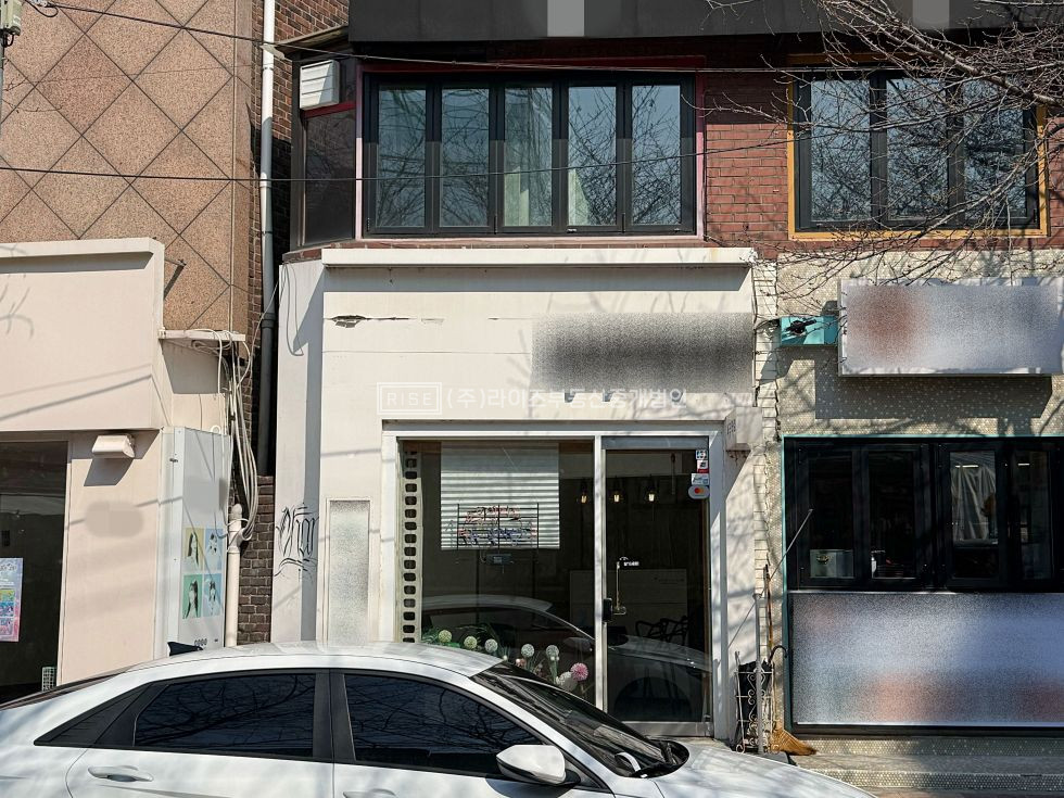 서울 마포구 서교동 RISE 합정 솔내길 메인 오브 메인. 통창 감성 공간. 월세 매물번호 12545 사진 1