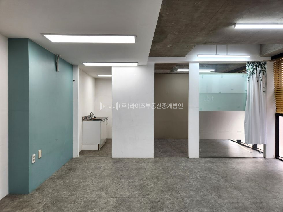 서울 마포구 서교동 RISE 업무 인프라 좋은 소형 오피스 공간 월세 매물번호 12581 사진 1