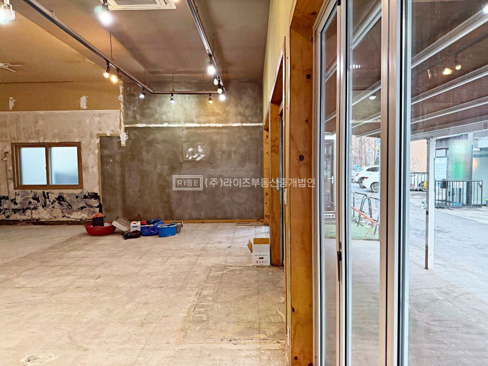 서울 마포구 신수동 RISE 경의선 숲길, 공간 자체가 컨셉이 되는 매물 월세 매물번호 12178 사진 4