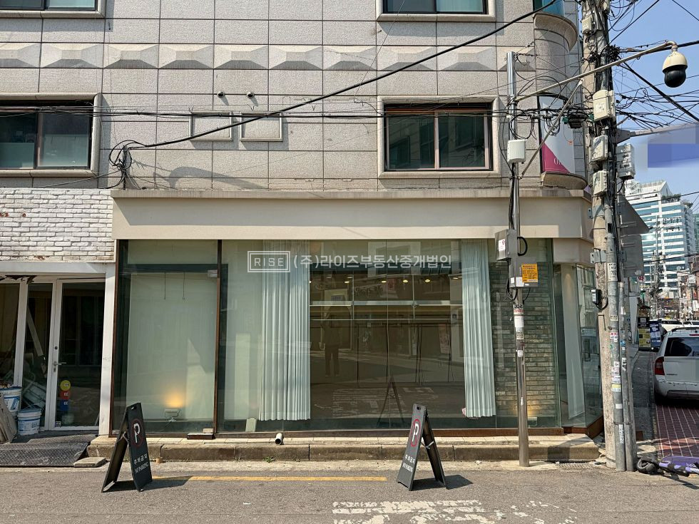 서울 마포구 서교동 RISE 코너 통유리. 브랜드를 전시하는 최적 공간. 월세 매물번호 12715 사진 16