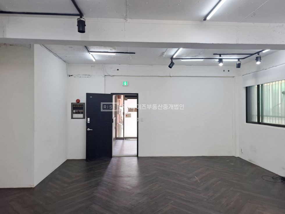 서울 마포구 합정동 YG사옥인근 저렴한 전용넓은 무권리 상가 사무실 주차1대 월세 매물번호 12806 사진 5