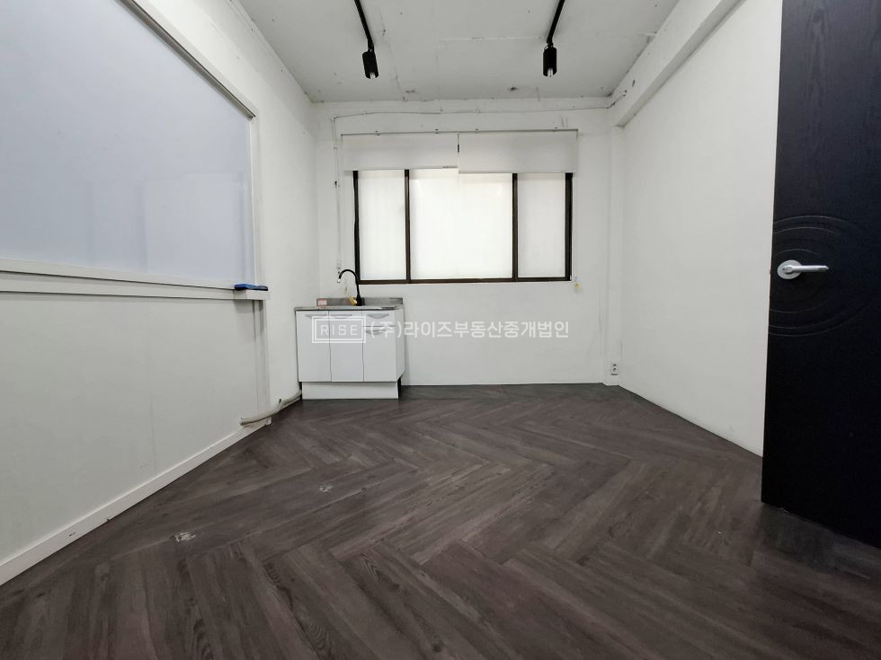 서울 마포구 합정동 YG사옥인근 저렴한 전용넓은 무권리 상가 사무실 주차1대 월세 매물번호 12806 사진 10