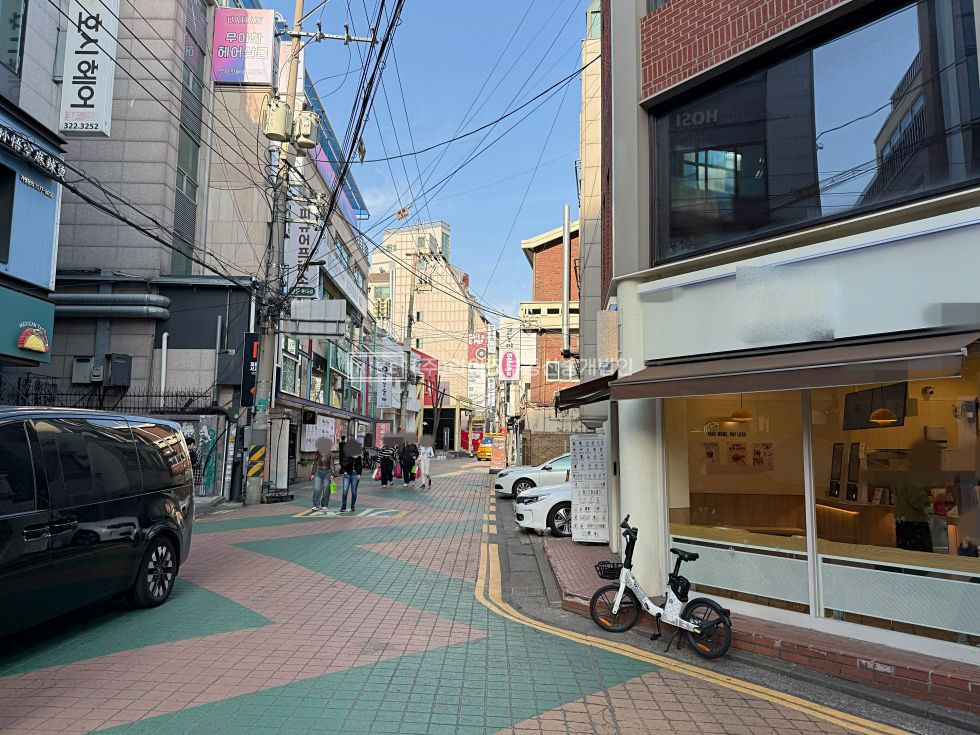 서울 마포구 서교동 RISE 통유리 + 코너 파사드. 노출력 우수한 입지. 월세 매물번호 12811 사진 7