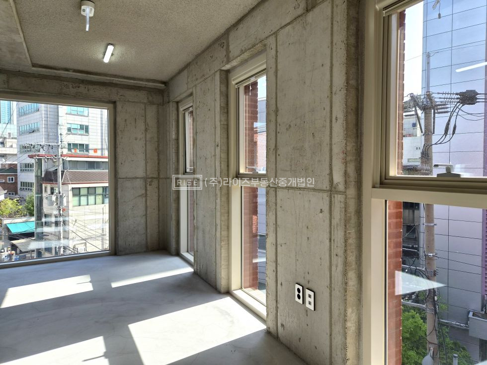 서울 마포구 서교동 RISE 세련된 벽돌 외관의 유니크한 신축 오피스 월세 매물번호 12861 사진 6