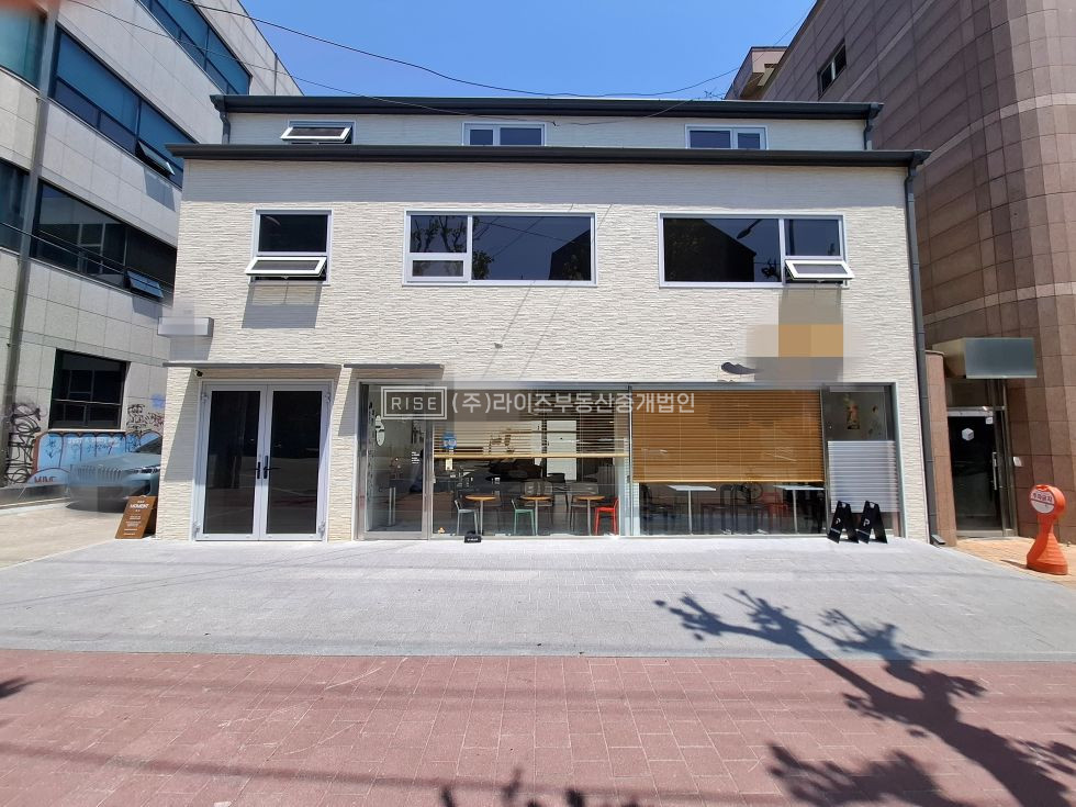 서울 마포구 합정동 합정역3분 6차선대로변 무권리 완벽인테리어 풀옵션 월세 매물번호 13029 사진 1