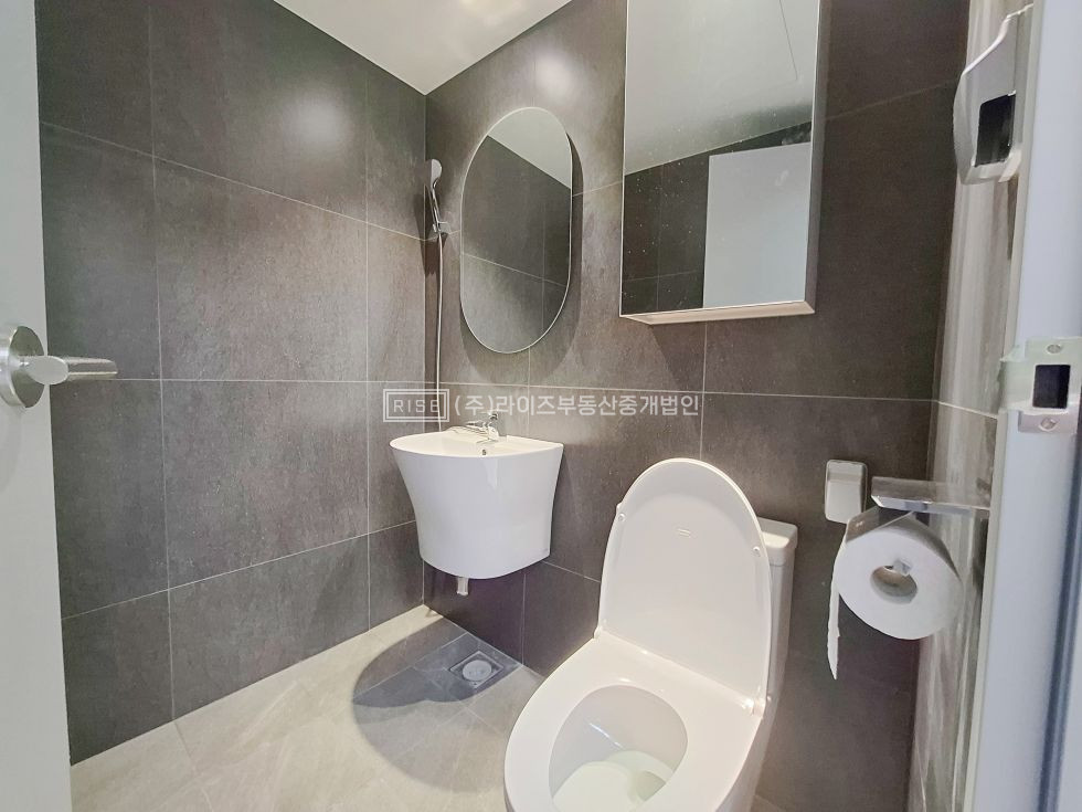 서울 마포구 합정동 합정역3분 6차선대로변 무권리 완벽인테리어 풀옵션 월세 매물번호 13029 사진 12