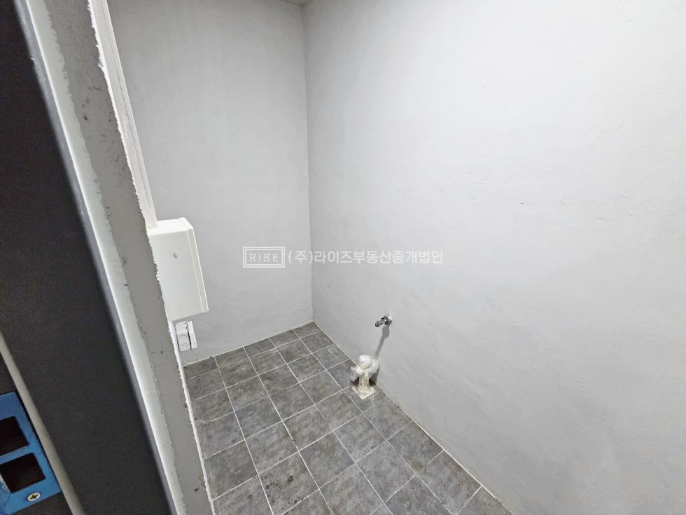 서울 마포구 합정동 RISE 합정 상수 38p 다양한업종가능 썬큰지하 주차O 월세 매물번호 12393 사진 5