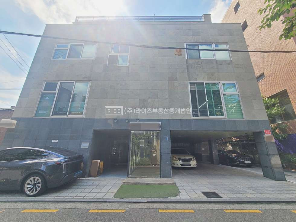 서울 마포구 서교동 RISE 합정역 15p 무권리 통창 채광굿 소형사무실 월세 매물번호 11701 사진 3