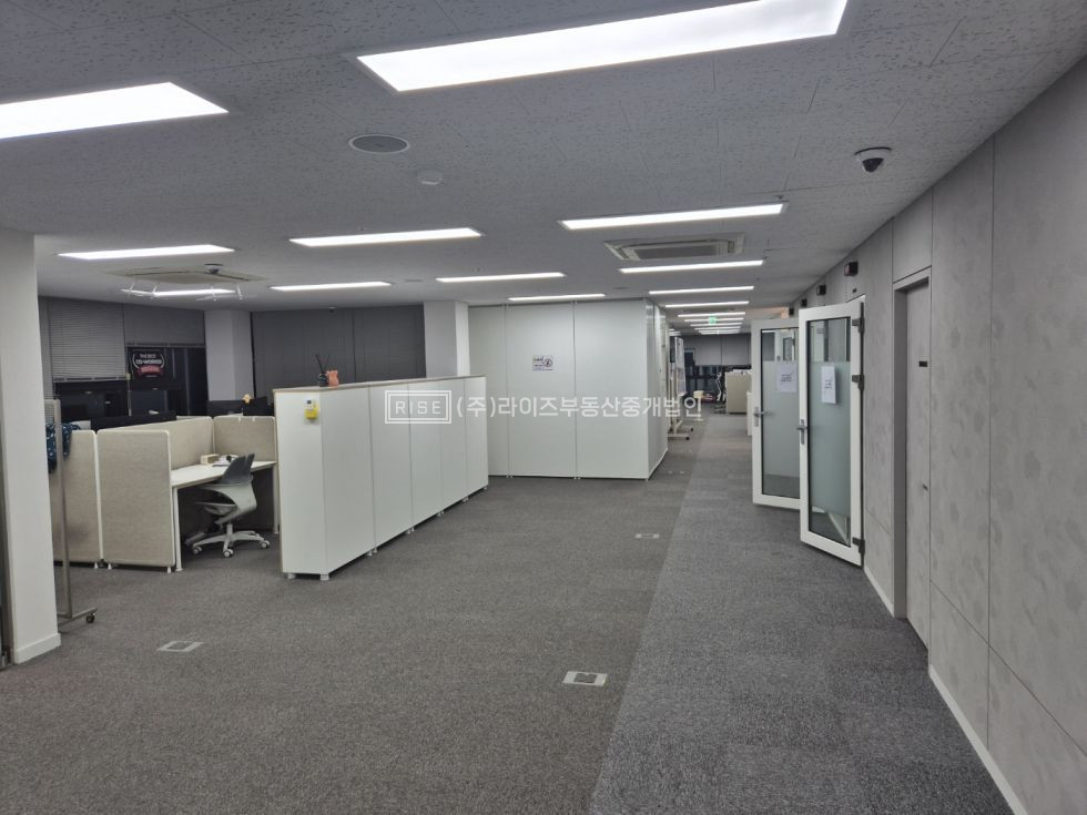 서울 마포구 서교동 1동 RISE 인테리어 완비, 브랜드 노출과 접근성을 동시에 월세 매물번호 12857 사진 17