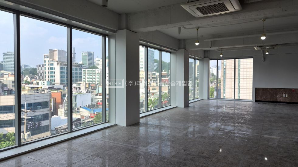 서울 마포구 상수동 1동 RiSE 상수역 1분, 개방감 좋은 가성비 공간 월세 매물번호 13166 사진 1