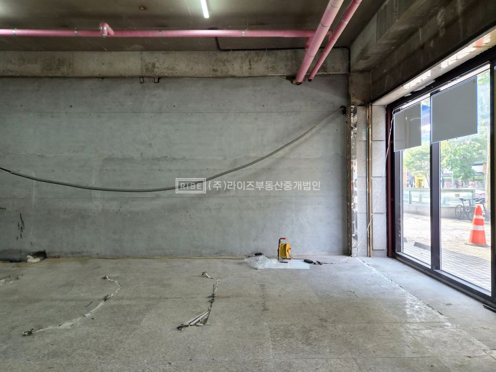 서울 마포구 상수동 1동 RiSE 상수역 1분 대로변 1층 무권리 상가 월세 매물번호 13167 사진 3