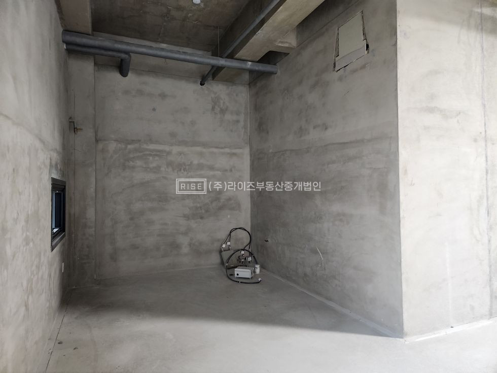 서울 마포구 연남동 RISE 갤러미 쇼룸 추천, 고급 스러운 공간 월세 매물번호 12375 사진 2