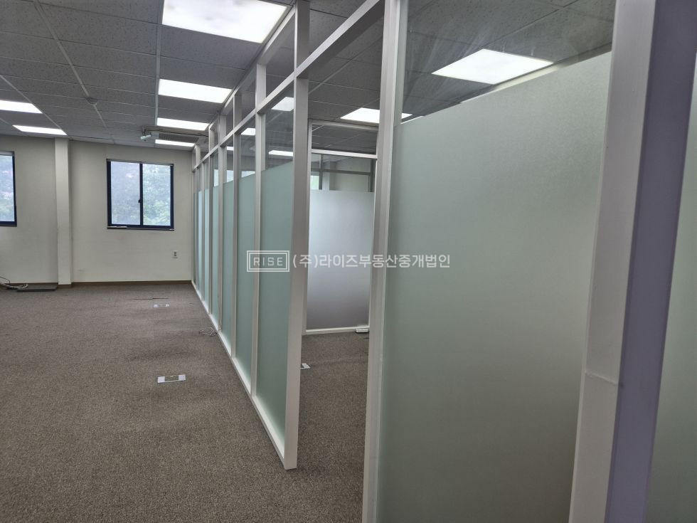 서울 마포구 염리동 염리 RiSE 룸 2개, 옥상 보유, 공덕역 경의선숲길 바로 앞 위치한 사무실 월세 매물번호 13100 사진 20