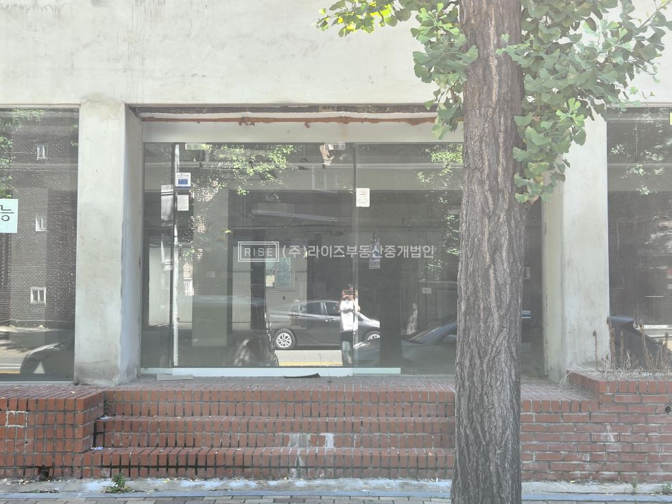 서울 마포구 서교동 RiSE 도로변 전면 파사드가 넓은 대형 공간 월세 매물번호 13294 사진 2
