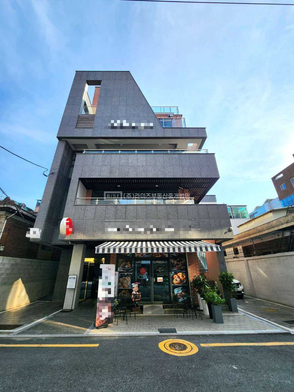 서울 마포구 동교동 경의선숲길 옆·파출소 앞, 안전한 오피스 입지 월세 매물번호 11806 사진 1