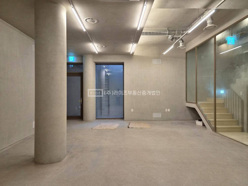 서울 마포구 합정동 RiSE 감각적인 공간감, 세련된 건물 월세 매물번호 13423 사진 6