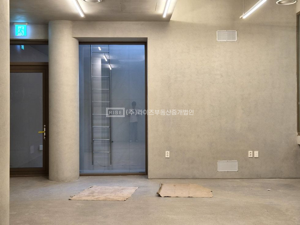 서울 마포구 합정동 RiSE 감각적인 공간감, 세련된 건물 월세 매물번호 13423 사진 7