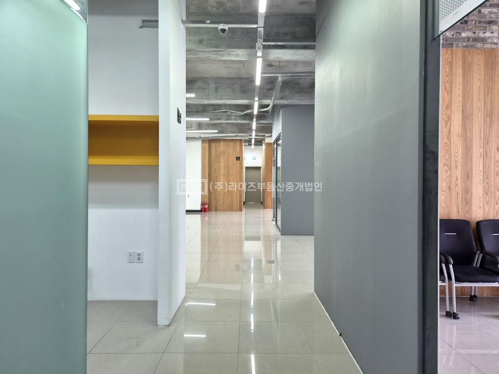 서울 마포구 성산동 RISE 대로변 노출, 인테리어 완비 대형 오피스 월세 매물번호 12622 사진 9