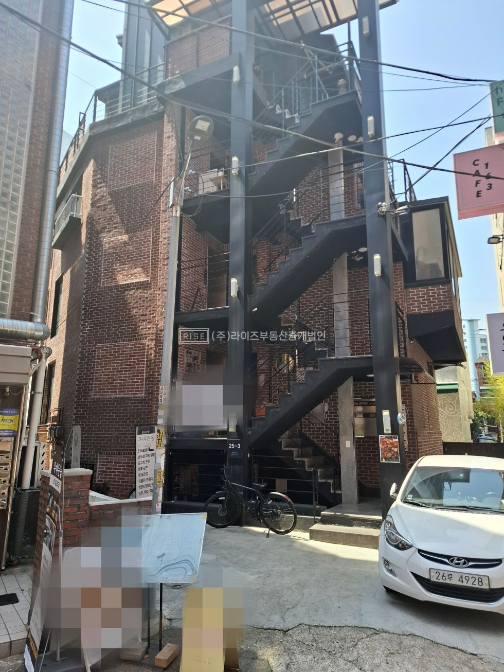 서울 마포구 합정동 RiSE 합정역5분 맛집골목 오피스상권 1.5층 월세 매물번호 13039 사진 1