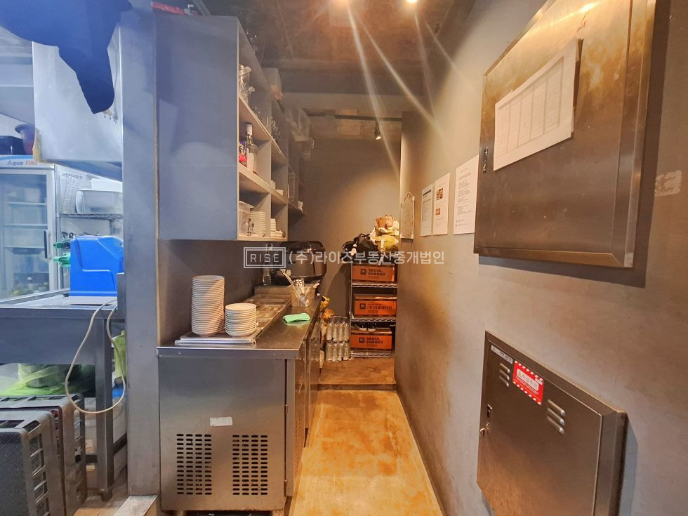 서울 마포구 합정동 RiSE 합정역5분 맛집골목 오피스상권 1.5층 월세 매물번호 13039 사진 4