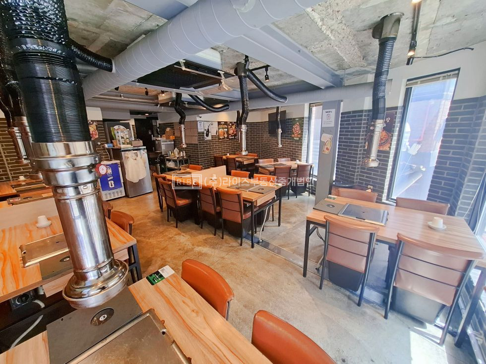 서울 마포구 합정동 RiSE 합정역5분 맛집골목 오피스상권 1.5층 월세 매물번호 13039 사진 9